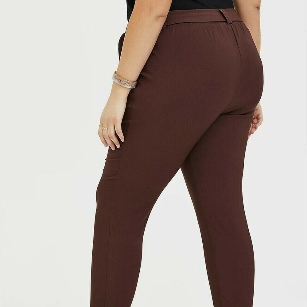 Torrid Womens EUC Plus Sz 0x Crepe SelfTie Taper Straight Leg Pant Raisin Brown - Picture 3 of 9